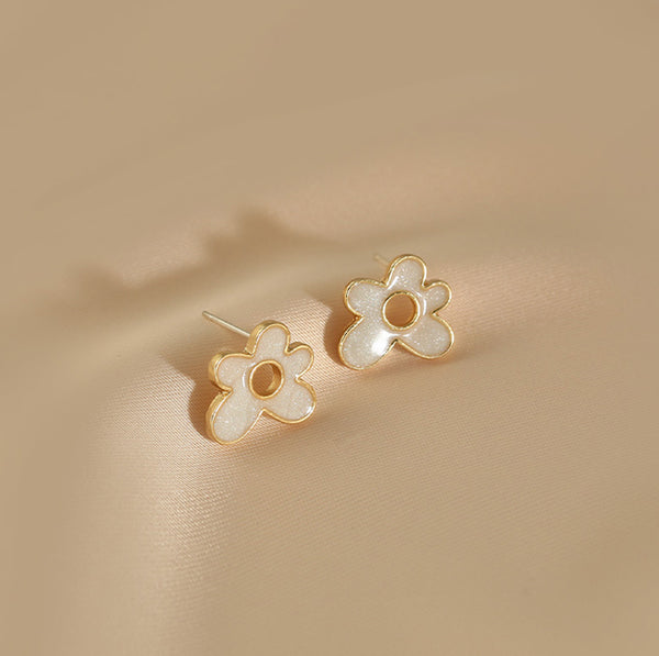 Presentski Flower Simple Style Earrings Fashion Tiny Style