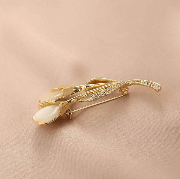 Presentski Opal Crystal Tulips Brooch Golden Color