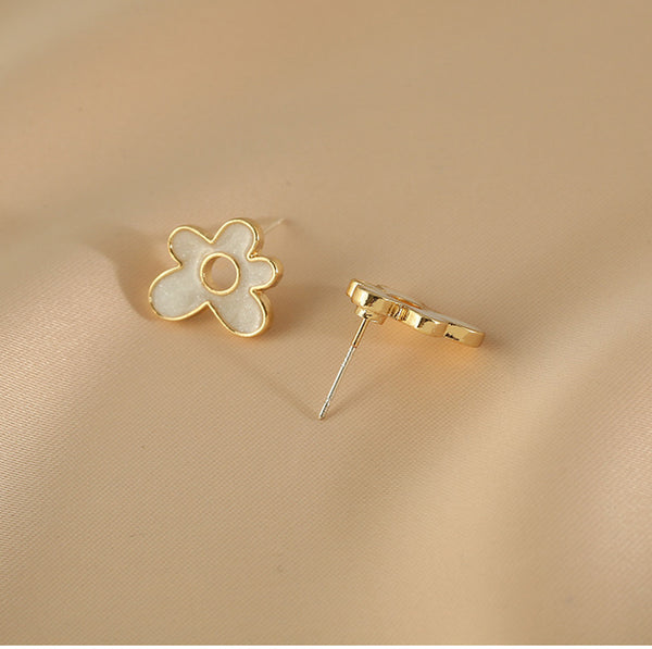 Presentski Flower Simple Style Earrings Fashion Tiny Style