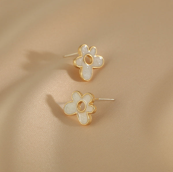 Presentski Flower Simple Style Earrings Fashion Tiny Style