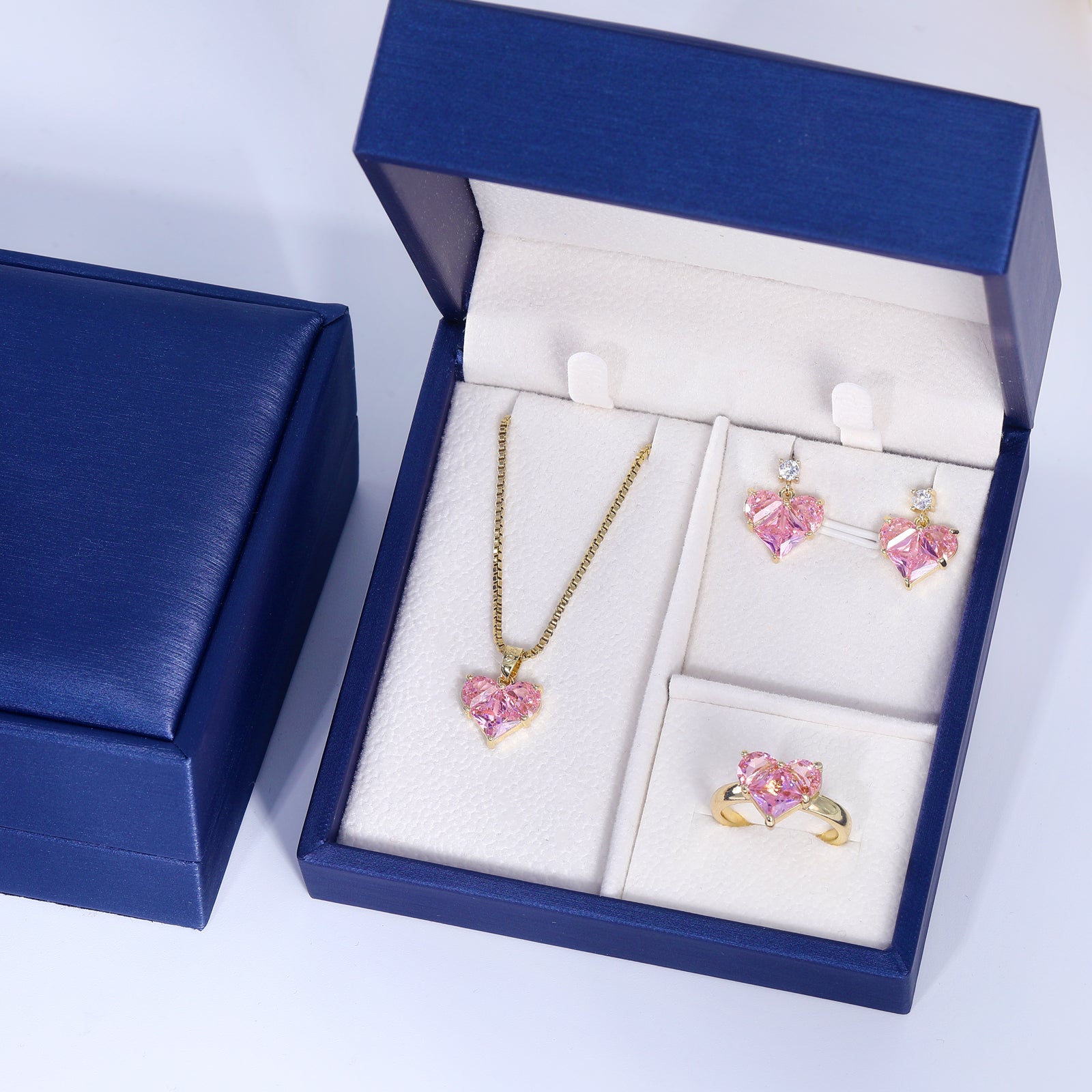 Presentski Pink Heart Jewelry Set with Gift Box T3S005