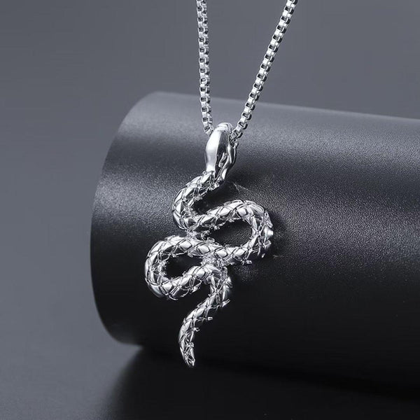 Presentski Titanium Steel Snake Necklace Personalized Snake Pattern Pendant Necklace