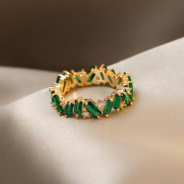 Presentski Emerald Ring Fashion Statement Retro Ring for Women