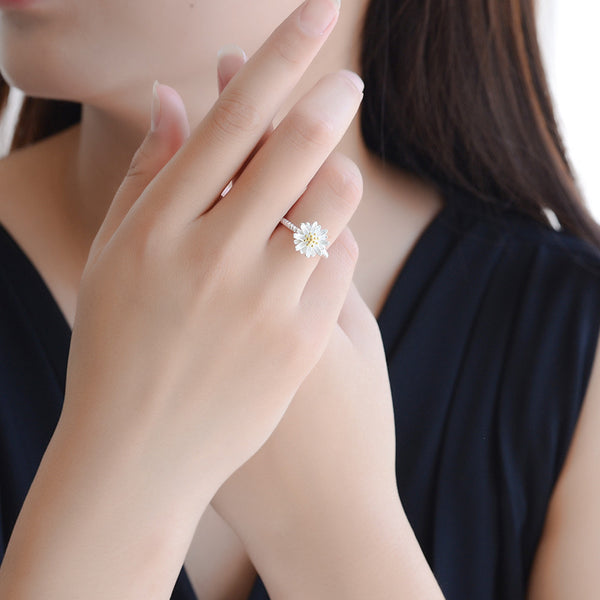 [TR033] Presentski Daisy Silver Ring Adjustable Size