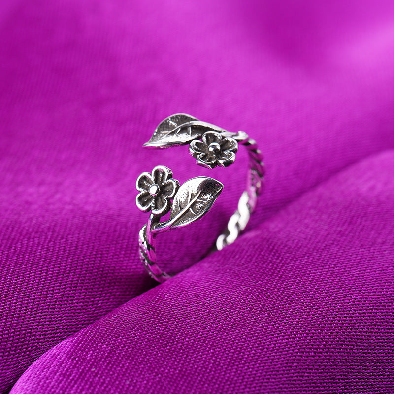 [TR048] Presentski Retro Rose Flower Ring Adjustable Size