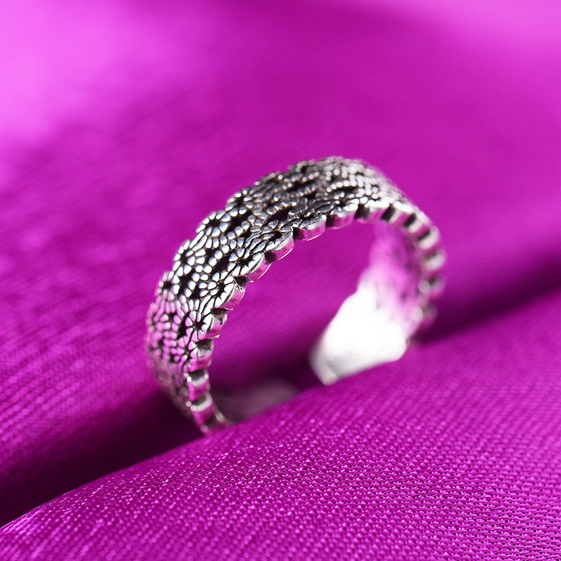 [TR049] Presentski Hollow Clouds Retro Ring Adjustable Size