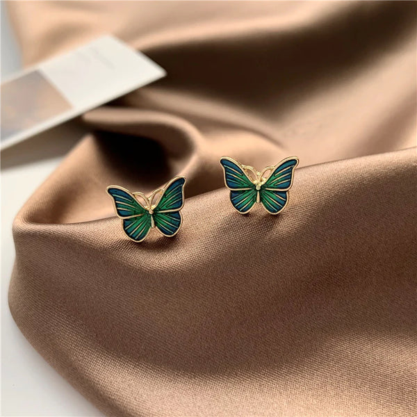 Presentski Flexible Butterfly Earrings Oil Painting Style Gentle Temperament Simple Female Earrings TE049