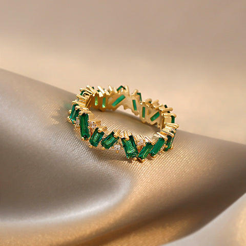 Presentski Emerald Ring Fashion Statement Retro Ring for Women