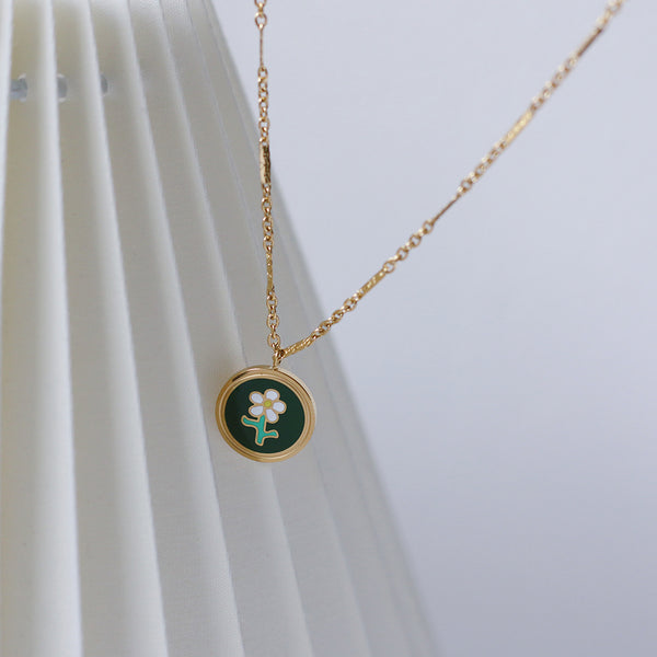 Dark green flower pendant necklace-full of vitality