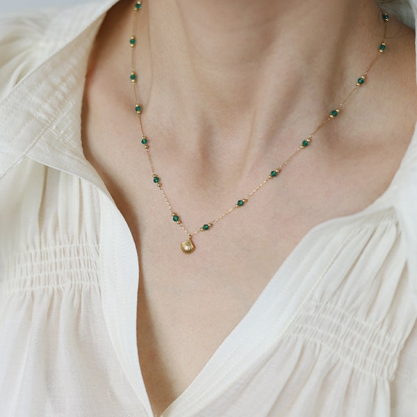 Presentski 18k Green Bead Small Shell Necklace Clavicle Chain