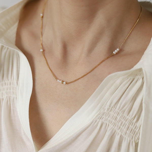 Presentski Handmade Clavicle Chain Stacked Natural Freshwater Pearl Petite Necklace