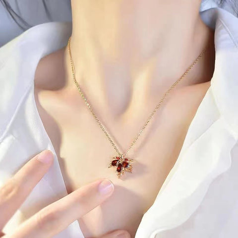 [TN068] Presentski Red Maple Leaf Chain Necklace