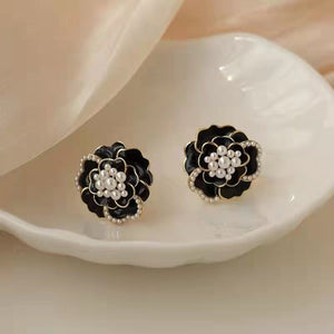 Presentski Elegant Pearl Earrings Femininity Personality White Black Camellia Earrings TE154