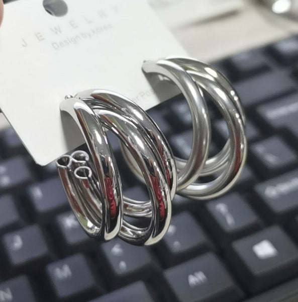 Presentski Three-dimensional Overlapping Earrings Feminine Personality Ring Earrings TE161