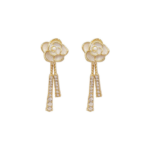 Presentski A Pair of Lady Camellia Earrings TE194