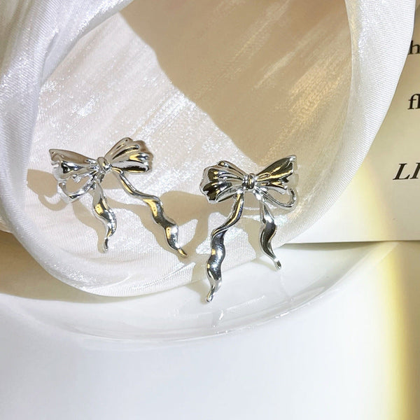 [TE231] Presentski Sparkling Bow Earrings Feminine Fashion Earrings