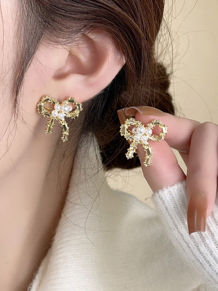 [TE235] Presentski Hollow Bow Earrings Women's Fashion Temperament Sweet Style Earrings