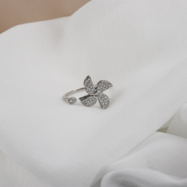 [TSR006] Presentski Rotating Four Leaf Grass Ring Female Adjustable Spinner Ring