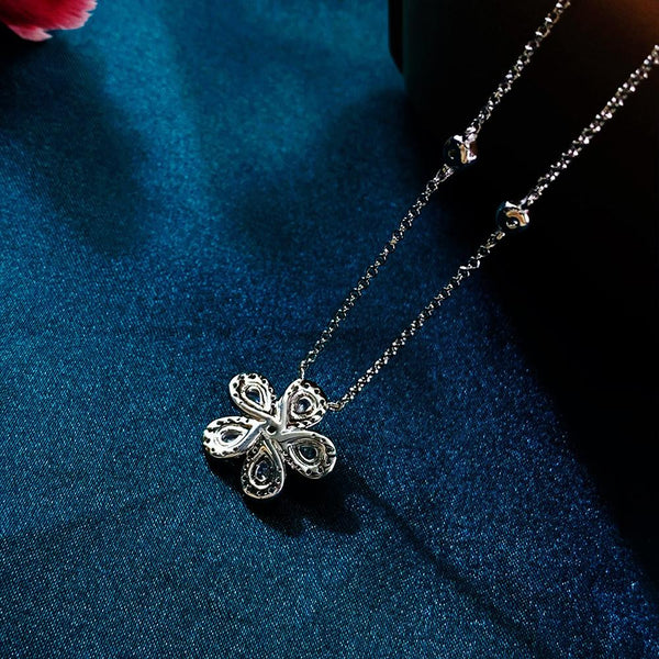 Lucky Flowers Round Cut Sterling Silver Necklace