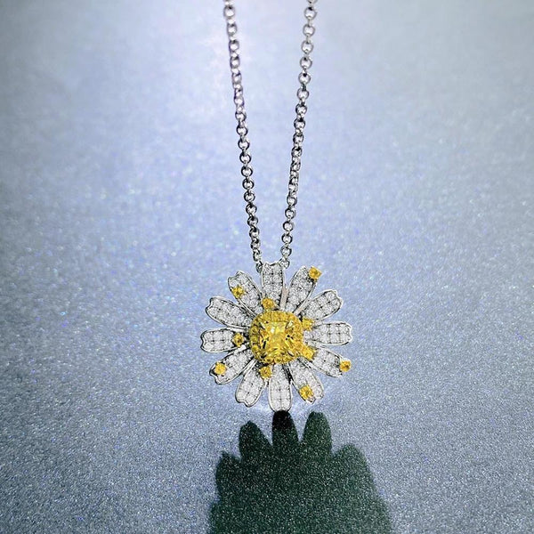 Daisy Flowers Round Cut Sterling Silver Yellow Necklace