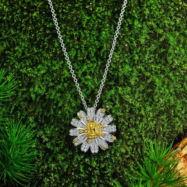 Daisy Flowers Round Cut Sterling Silver Yellow Necklace