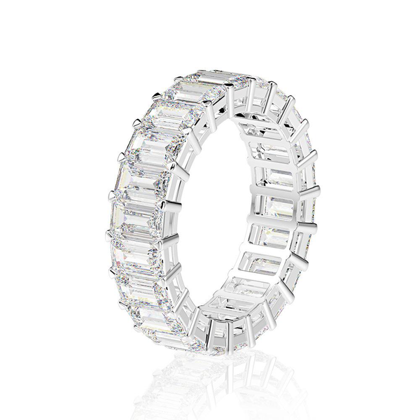 Classic cut to set off the temperament way cubic zirconia ring