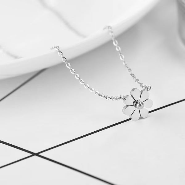 [TN123] Presentski Simple Versatile Daisy Pendant Necklace for Women