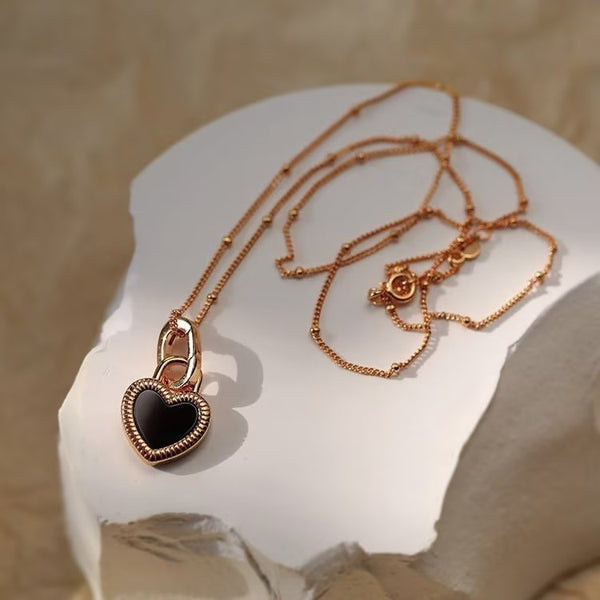 [TN125] Presentski Black White Double-sided Heart Pendant Necklace for Women