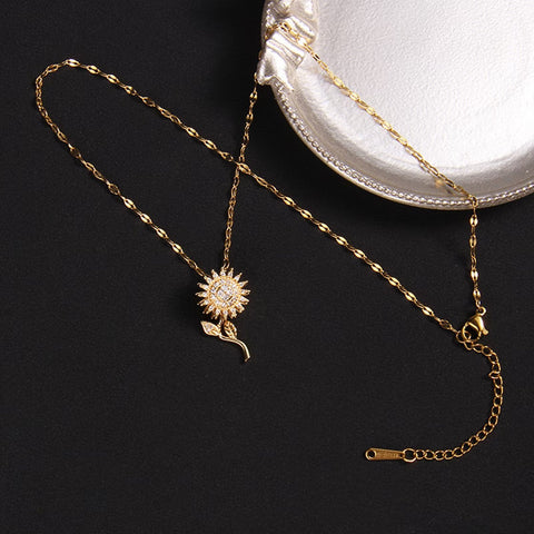 Presentski Rotating Sparkling Sun Flower Pendant Spinner Necklace TSN021