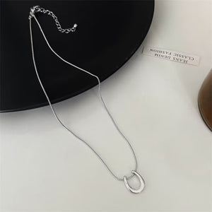 Presentski Letter U Pendant Necklace TN018