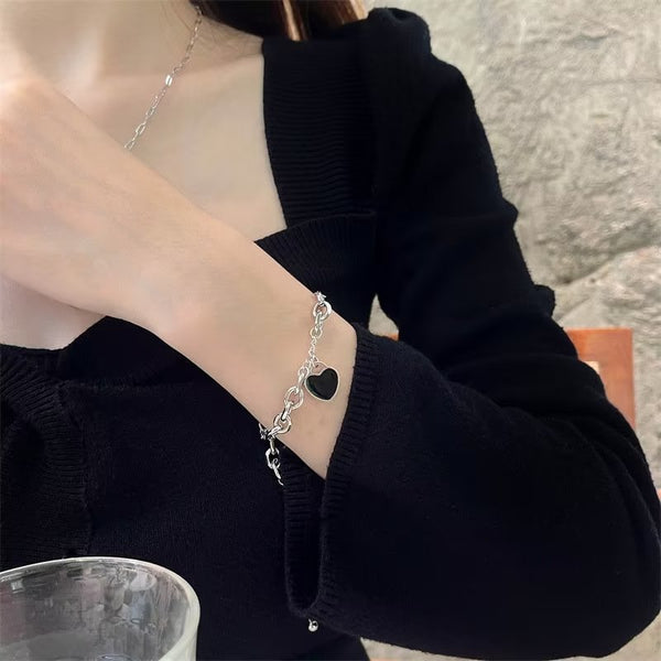 Presentski Simple Black Heart-shaped Cool Adjustable Bracelet TB009